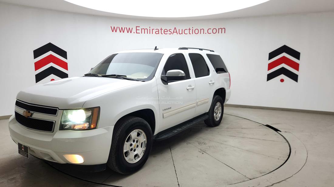 2012 Chevrolet Tahoe — Front Left Angle — Photo 6