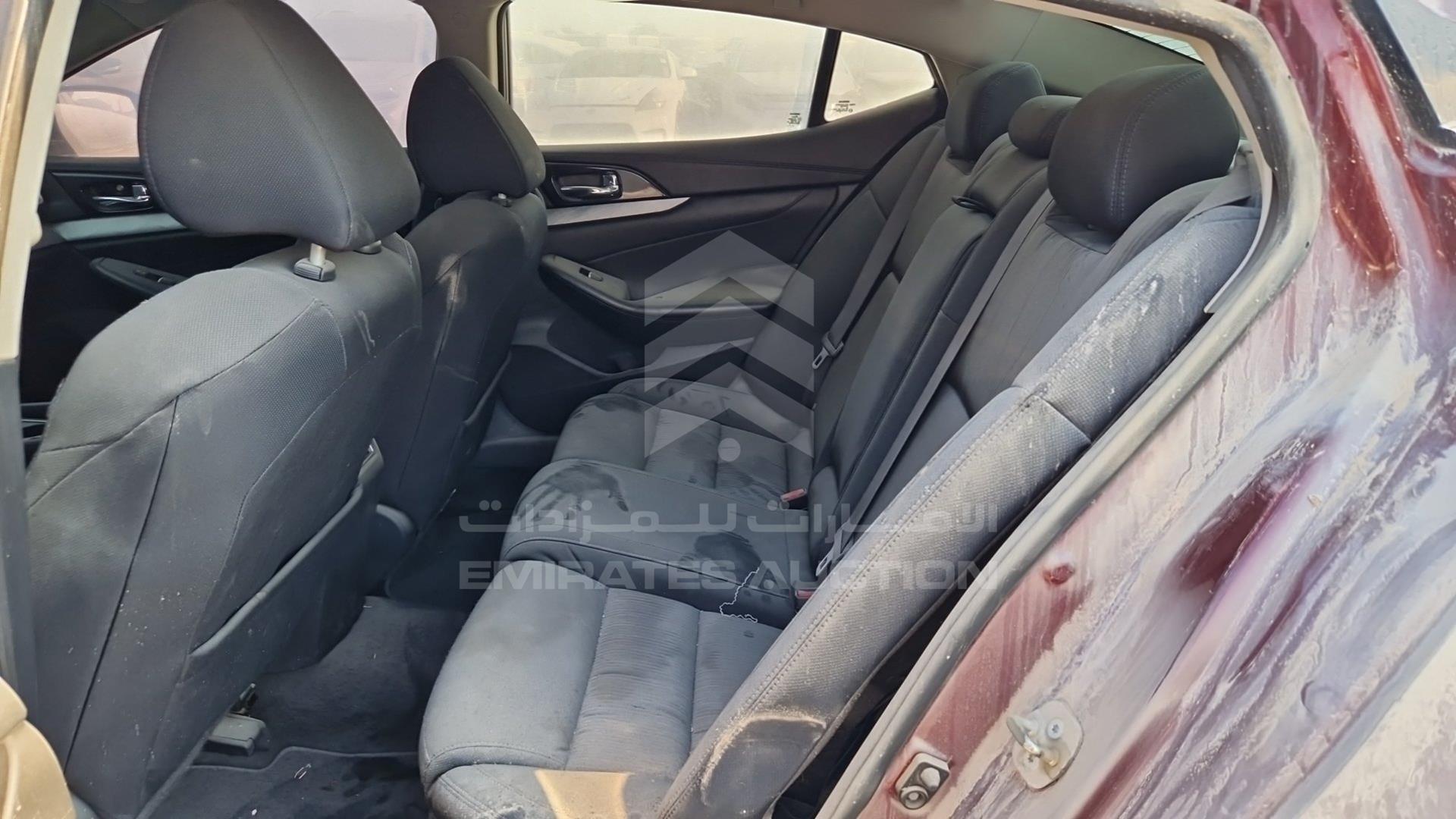 2017 NISSAN MAXIMA VIN: 1N4AA6AP5HC379755