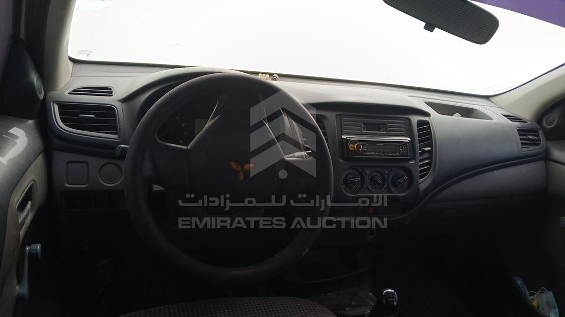 2016 Mitsubishi L 200 — Front Left Driver Dashboard View — Photo 11