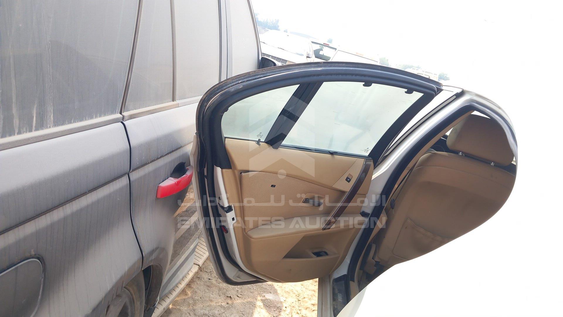 0 BMW 530I VIN: WBANE71066CM01328