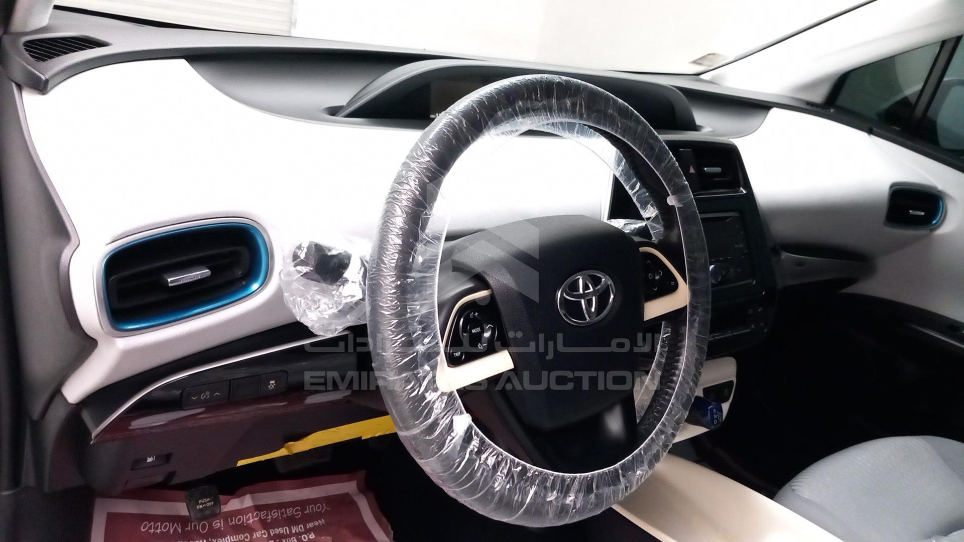 2018 TOYOTA PRIUS VIN: JTDKB3FU3J3589687