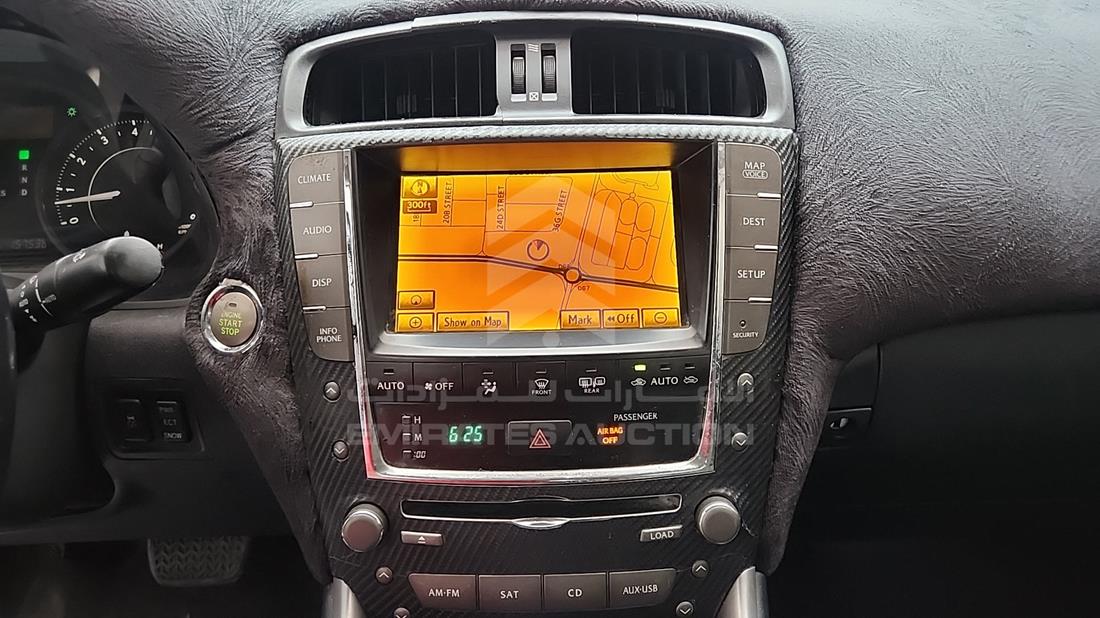 2010 Lexus IS 350 — Entertainment Systems & Camera Monitor & Navigation — Photo 18