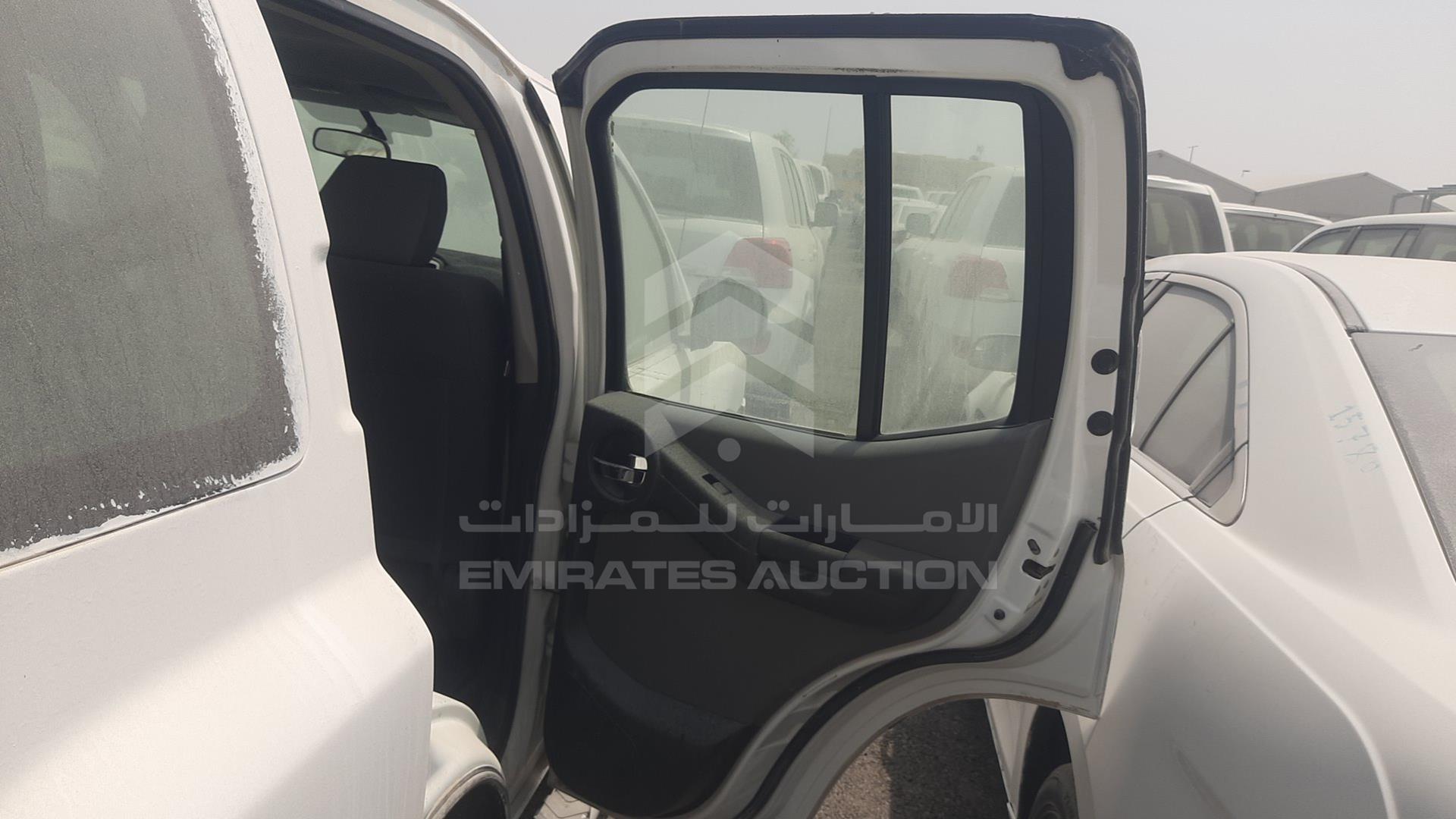 2014 NISSAN XTERRA VIN: 5N1AN0N69EN800286