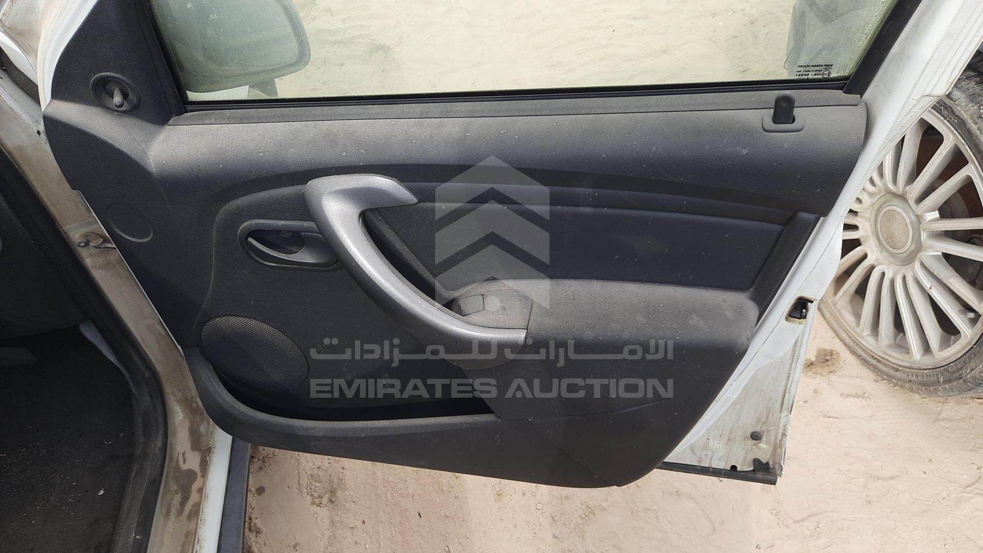 2015 RENAULT DUSTER VIN: VF1HSRCA8FA518610