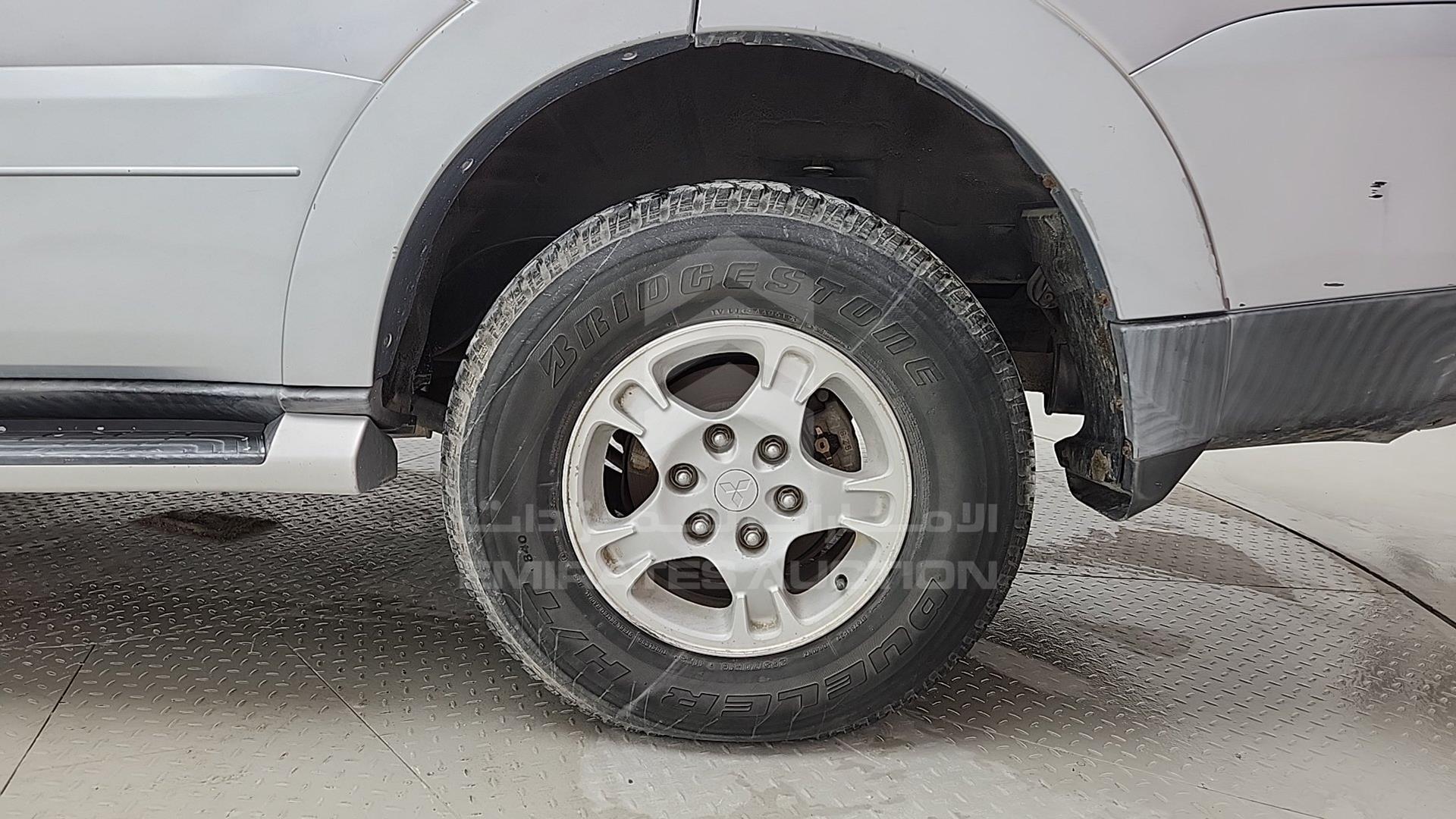 2007 MITSUBISHI PAJERO VIN: JMYLRV93W7J708656