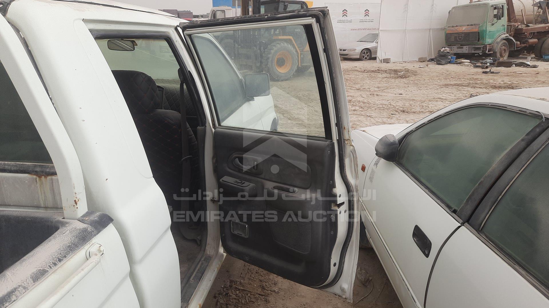 2004 MITSUBISHI L 200 VIN: MMBJNK7404D067273