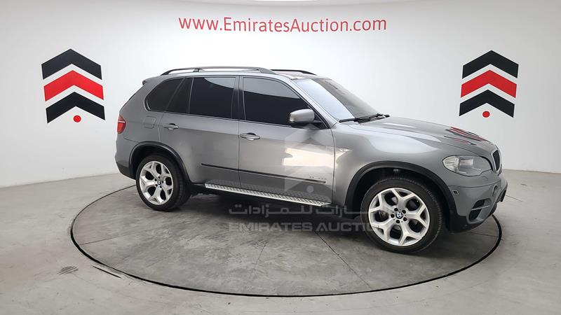 WBAZV4102DL926884 Auction: EmiratesAuction Lot: 409005 WBAZV4102DL926884 BMW X5 2013 GREY Photo 47