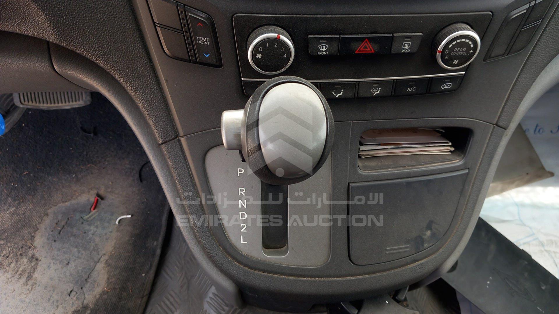 2016 HYUNDAI H1 VIN: KMJWA37R0GU778289