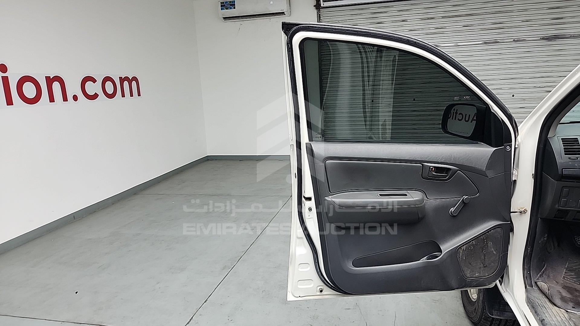 2012 TOYOTA HILUX VIN: MR0FX22GXC1334547