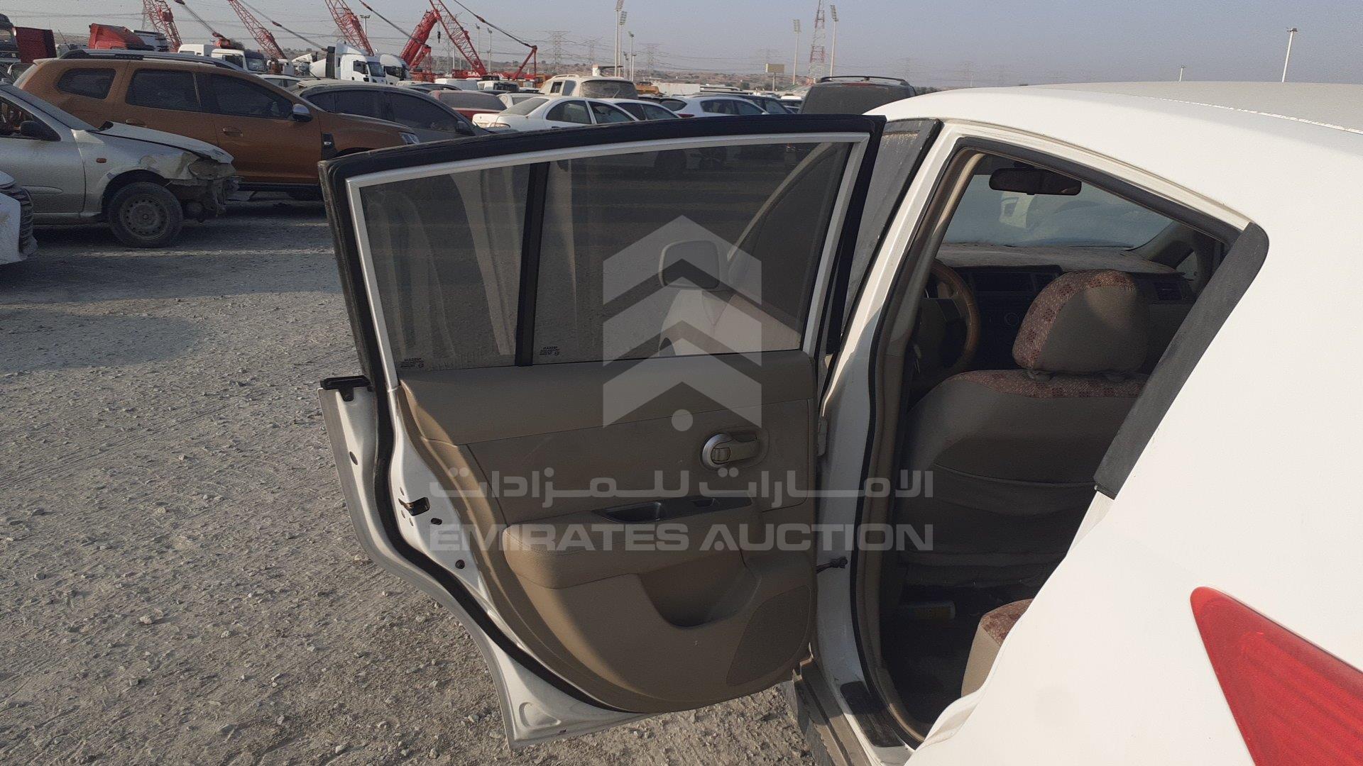 3N1BC1C63CK206970 - 2012 Nissan Tiida - #507561