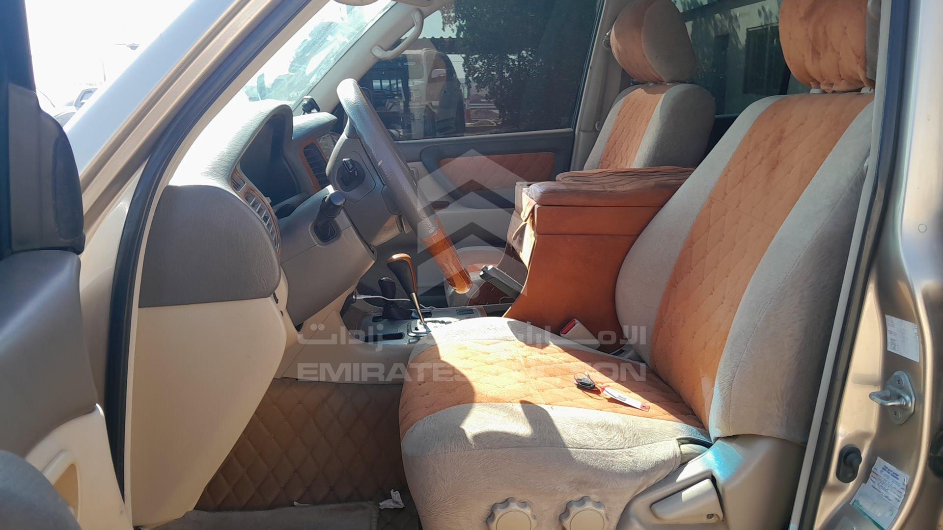 2005 TOYOTA LAND CRUISER VIN: JTEHT05J052076708