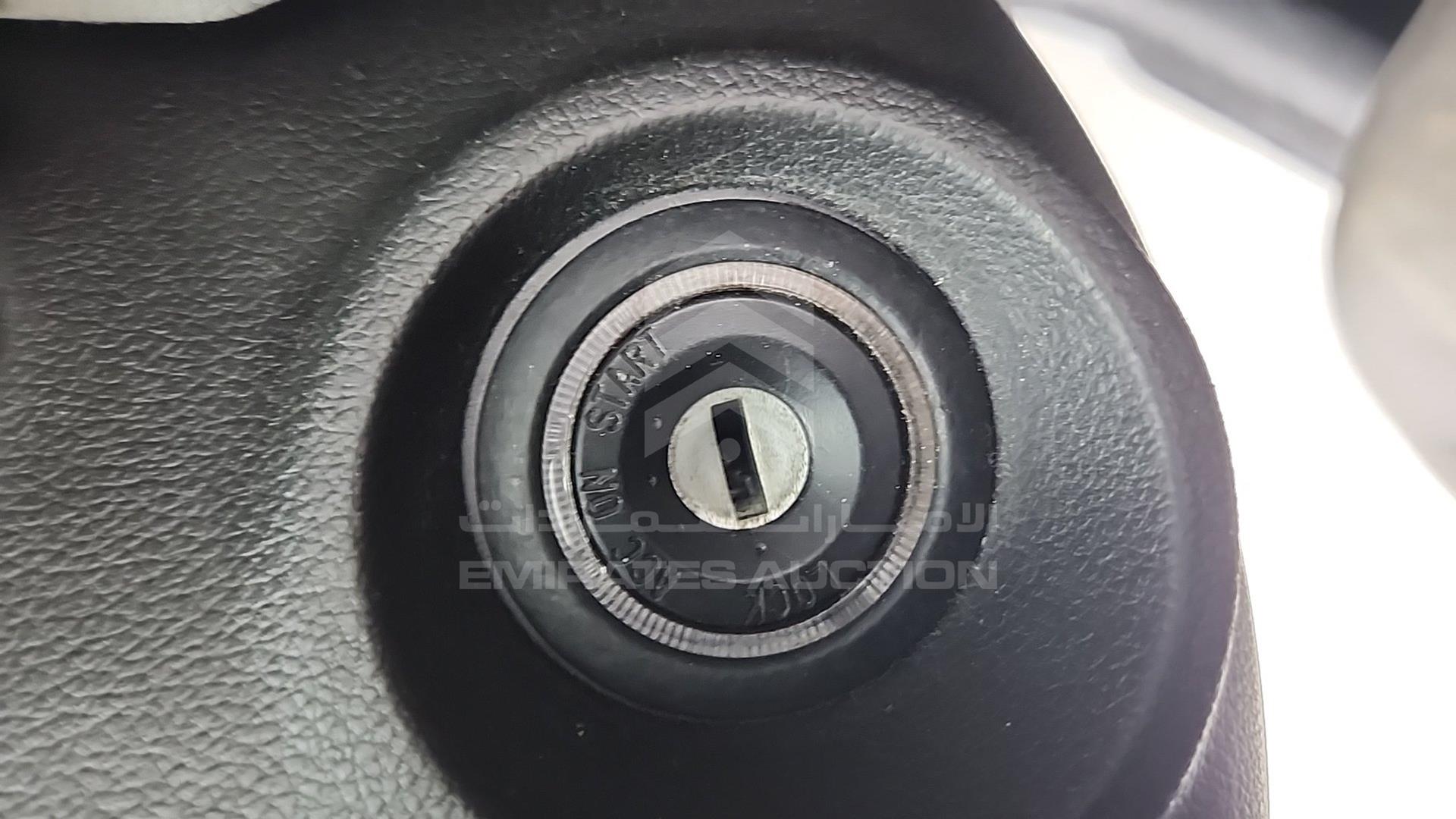 2018 HYUNDAI ELANTRA VIN: 5NPD74LF8JH376096