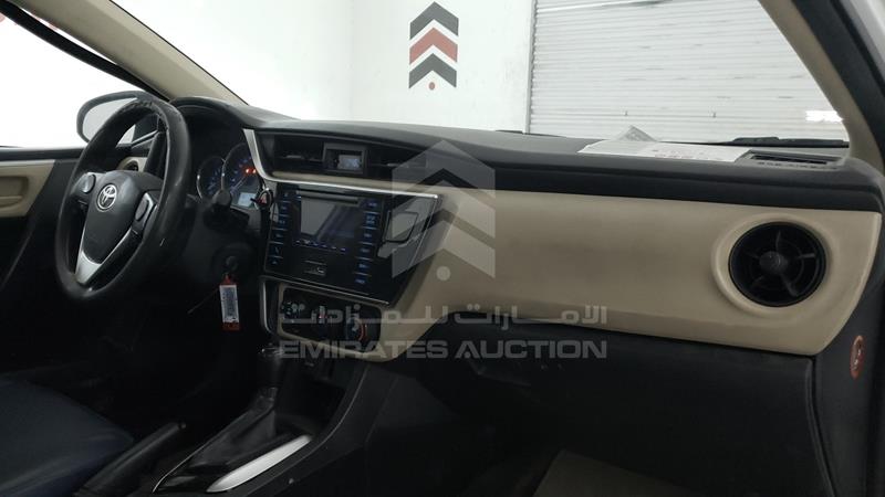 RKLBB9HEXH5193248 Auction: EmiratesAuction Lot: 404124 RKLBB9HEXH5193248 Toyota Corolla 2017 WHITE Photo 23