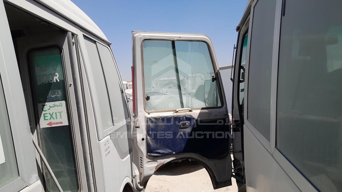 2006 Mitsubishi Rosa — Front Left Door — Photo 10