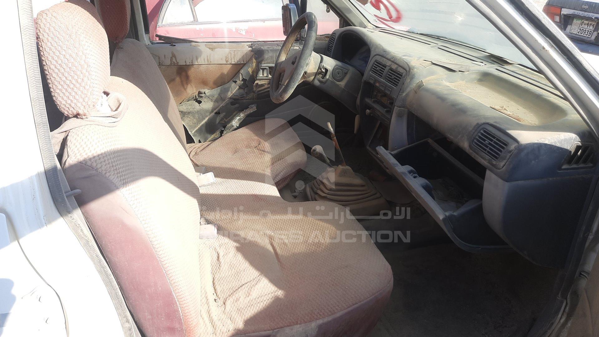 0 NISSAN PICKUP VIN: JN1CBUD21Z0450403