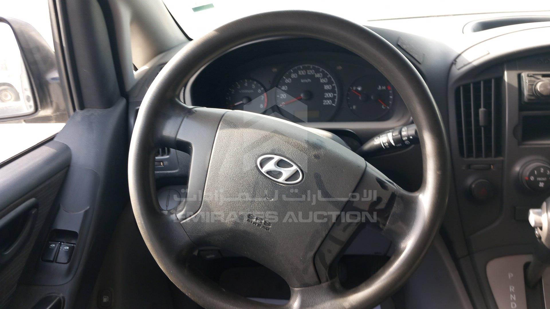 2012 HYUNDAI H1 VIN: KMJWA37R0CU455693