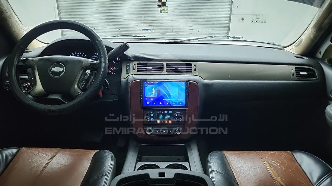 2008 Chevrolet Tahoe — Full Dashboard View — Photo 15