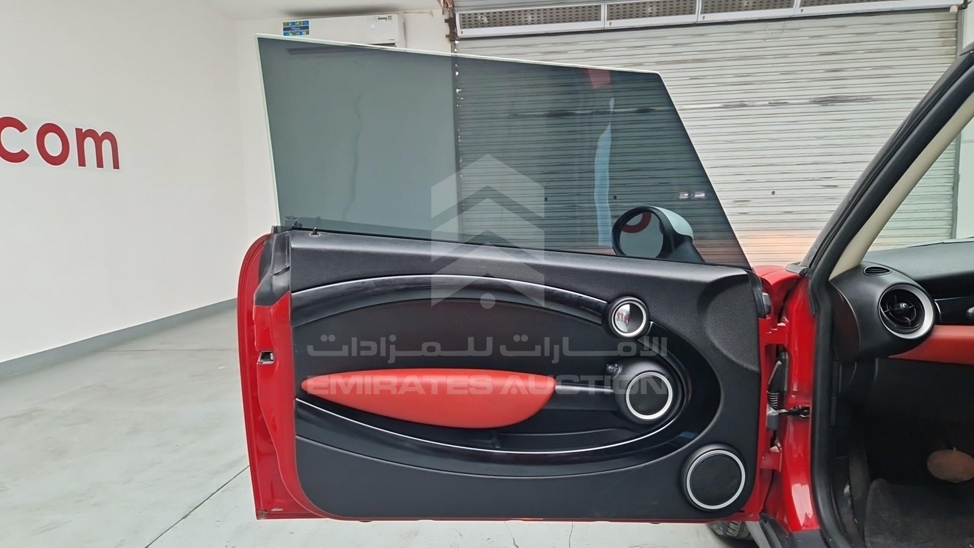 2013 MINI COOPER VIN: WMWSU3C5XDT544089