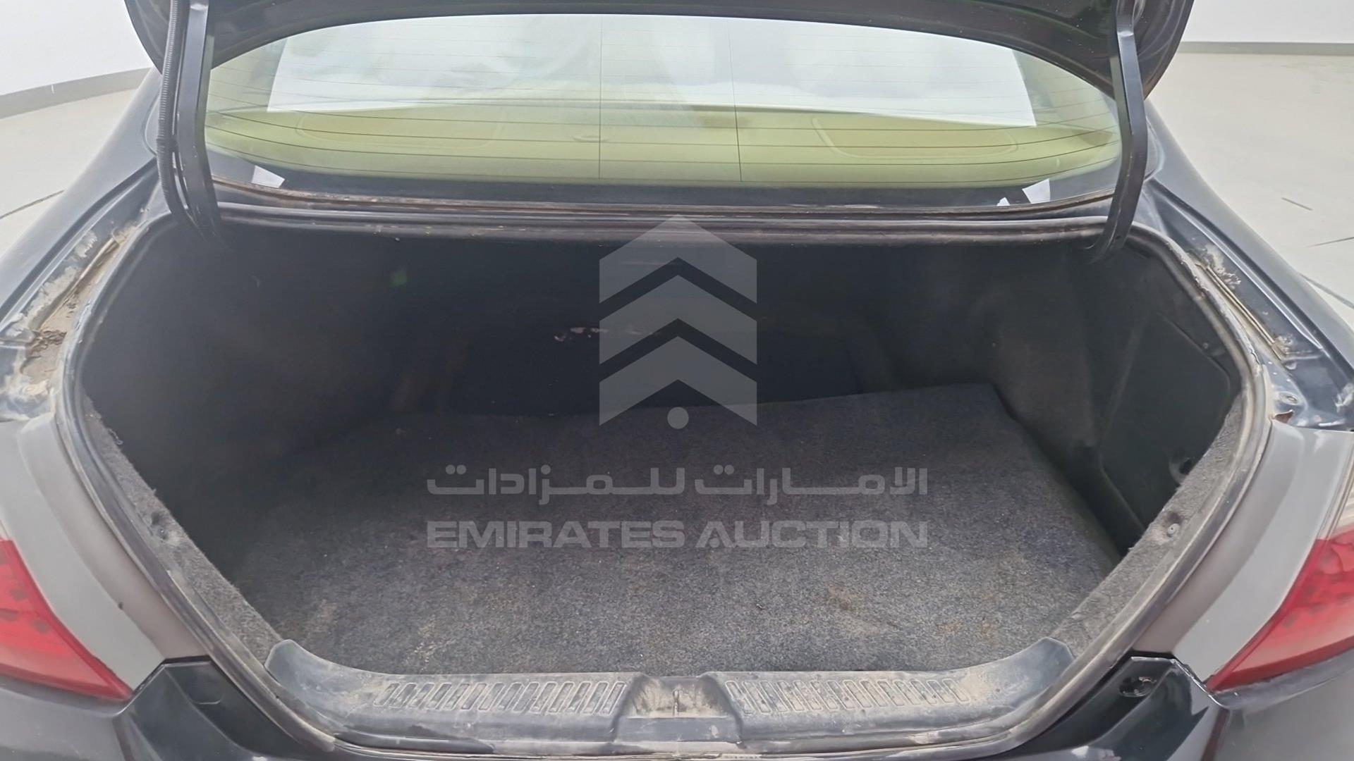 2006 HONDA ACCORD VIN: JHMCM567X6C404769