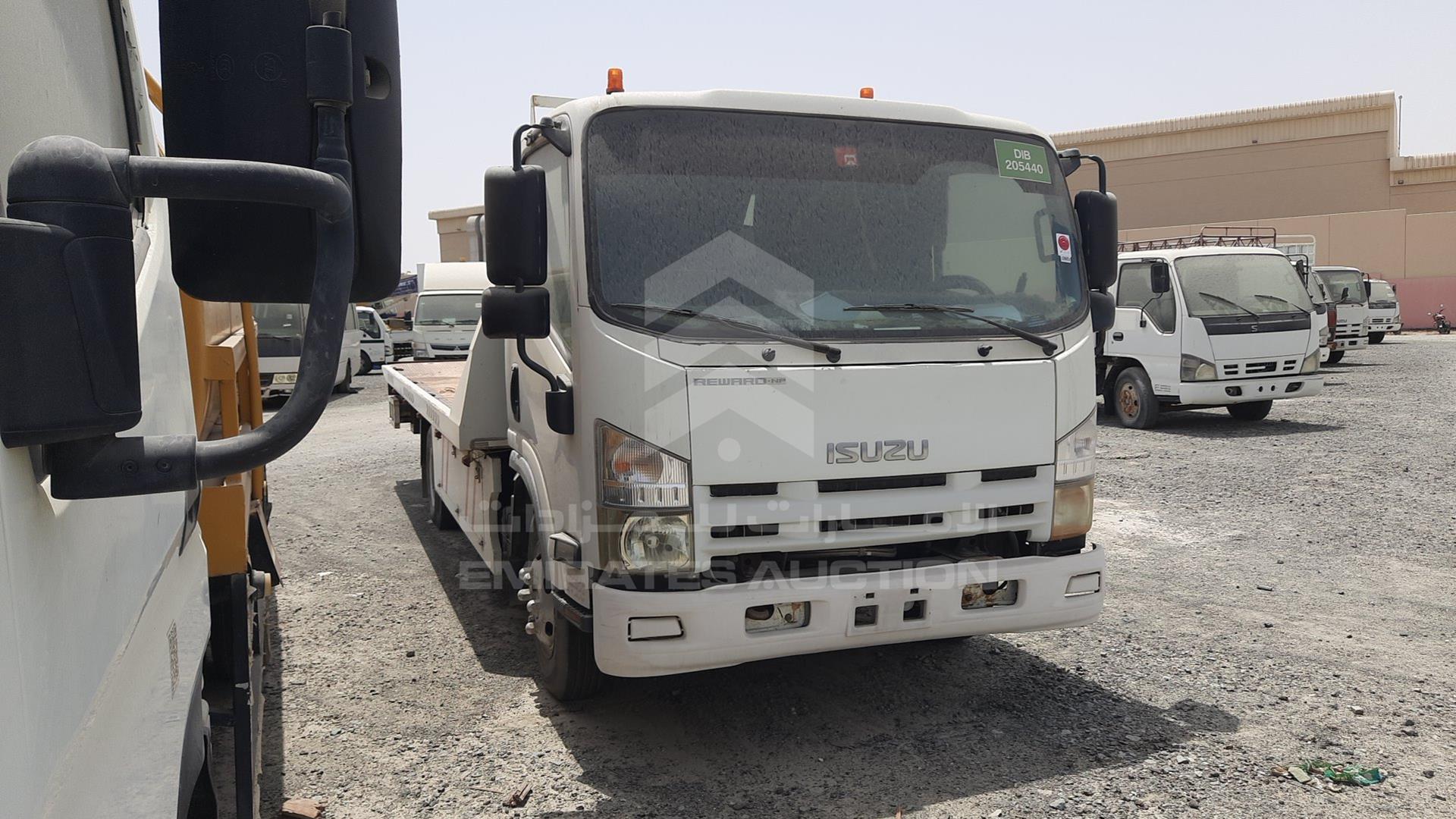 2016 ISUZU NPR VIN: JAMKP3418G7P21639