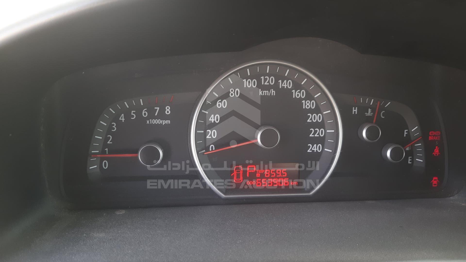 2015 KIA MOHAVE VIN: KNAKM8110F5127780