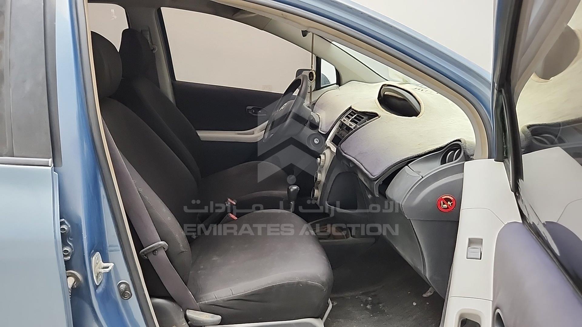 2006 TOYOTA YARIS VIN: JTDKW923565031940