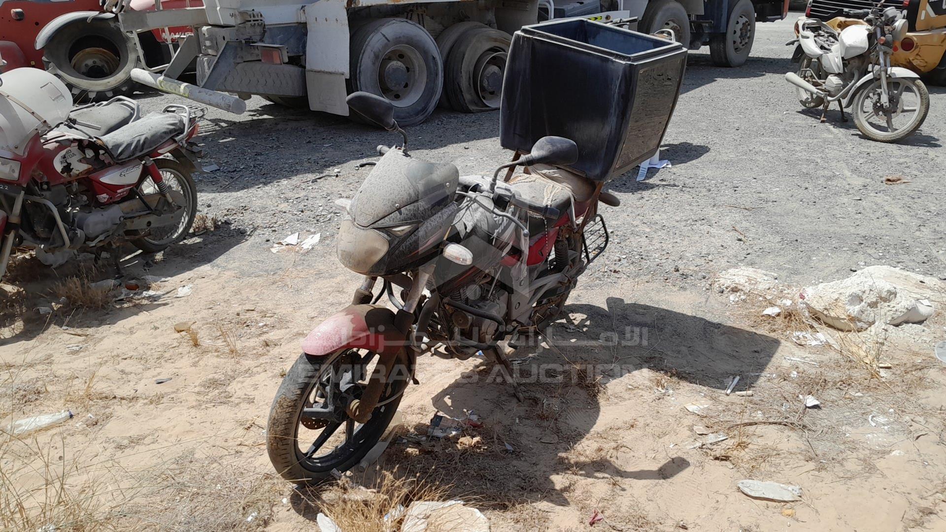 0 BAJAJ PULSAR VIN: MD2A12DZ8ECH54840