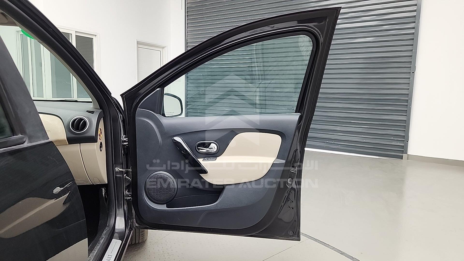 2017 RENAULT SYMBOL VIN: VF14SRAB4HT518704
