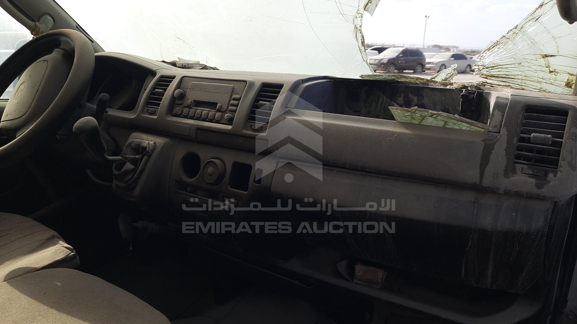 2006 TOYOTA HIACE VIN: JTFHX02PX60005442