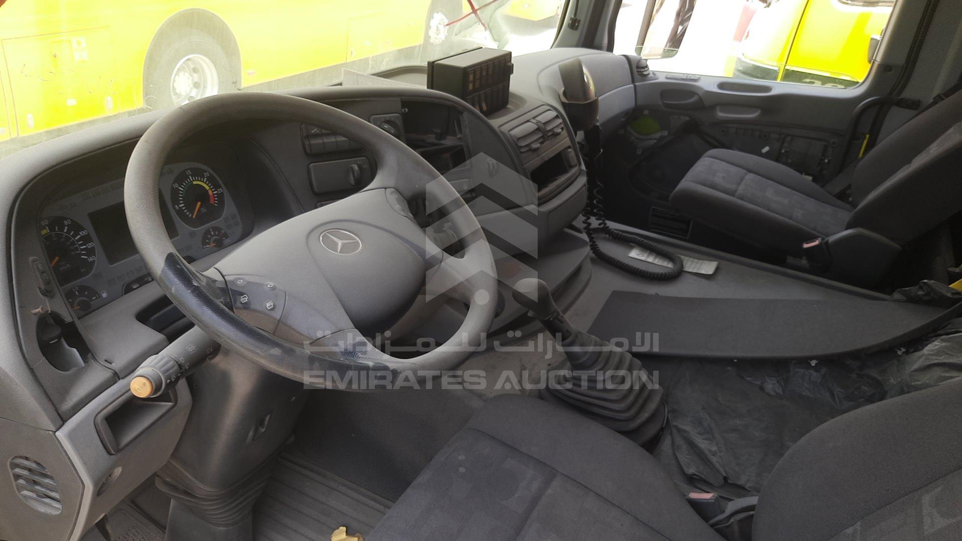 2007 MERCEDES ACTROS VIN: WDAKHCAA87L240242