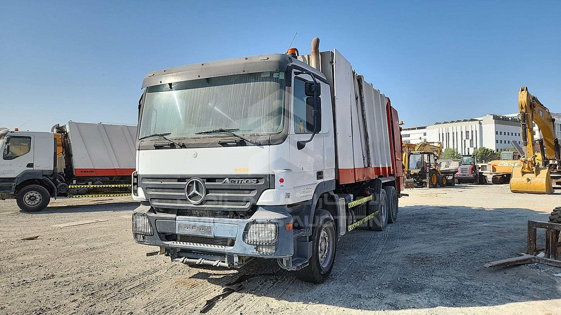 2007 MERCEDES ACTROS VIN: WDAKHCAA57L179240
