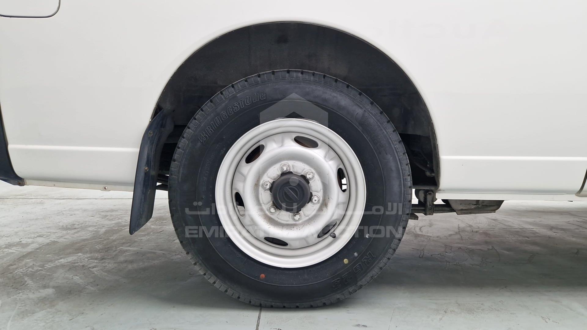 2010 NISSAN URVAN VIN: JN6AE54SXAX020664