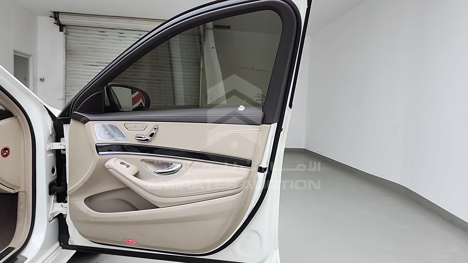 2014 MERCEDES S 500 VIN: WDDUG8CB2EA022825