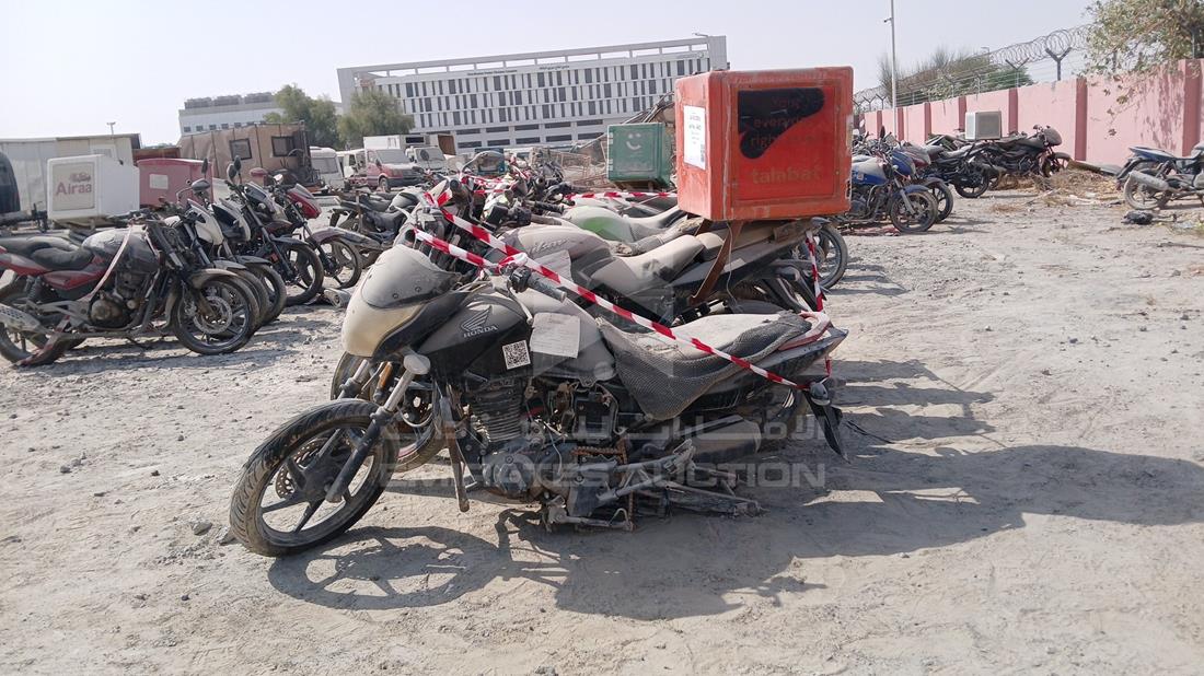 5 Motorbikes — Front Left Angle — Photo 8