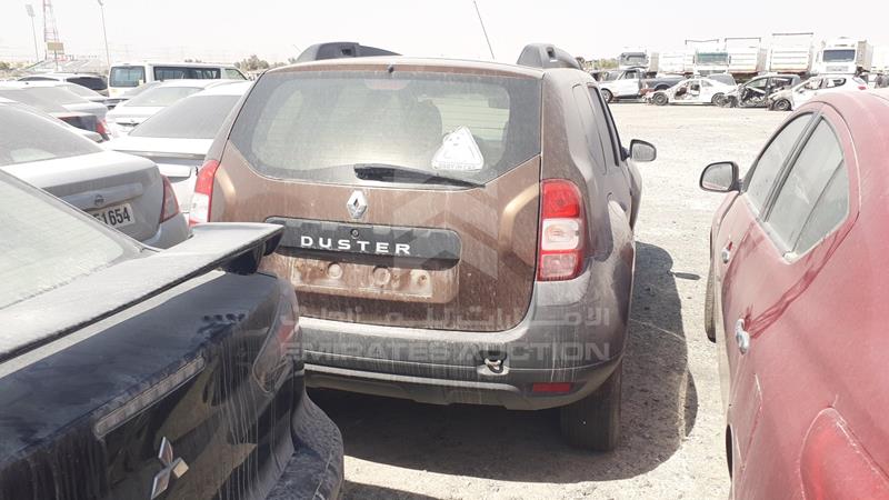 VF1HSRCA4FA515266 Auction: EmiratesAuction Lot: 408568 VF1HSRCA4FA515266 Renault Duster 2015 BROWN Photo 6