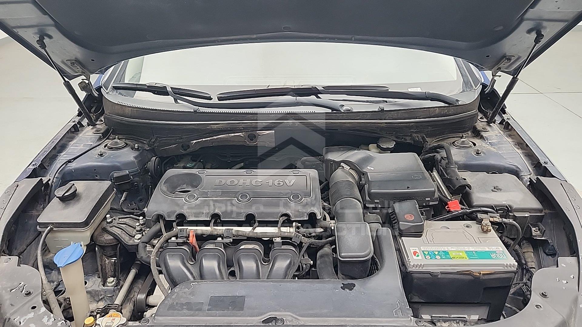 2016 HYUNDAI SONATA VIN: KMHE241G4GA109113