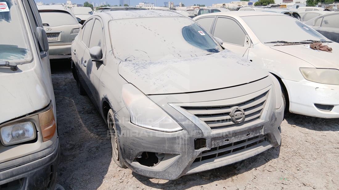 2016 Nissan Versa - Scrap without document — Front Right Angle — Photo 9
