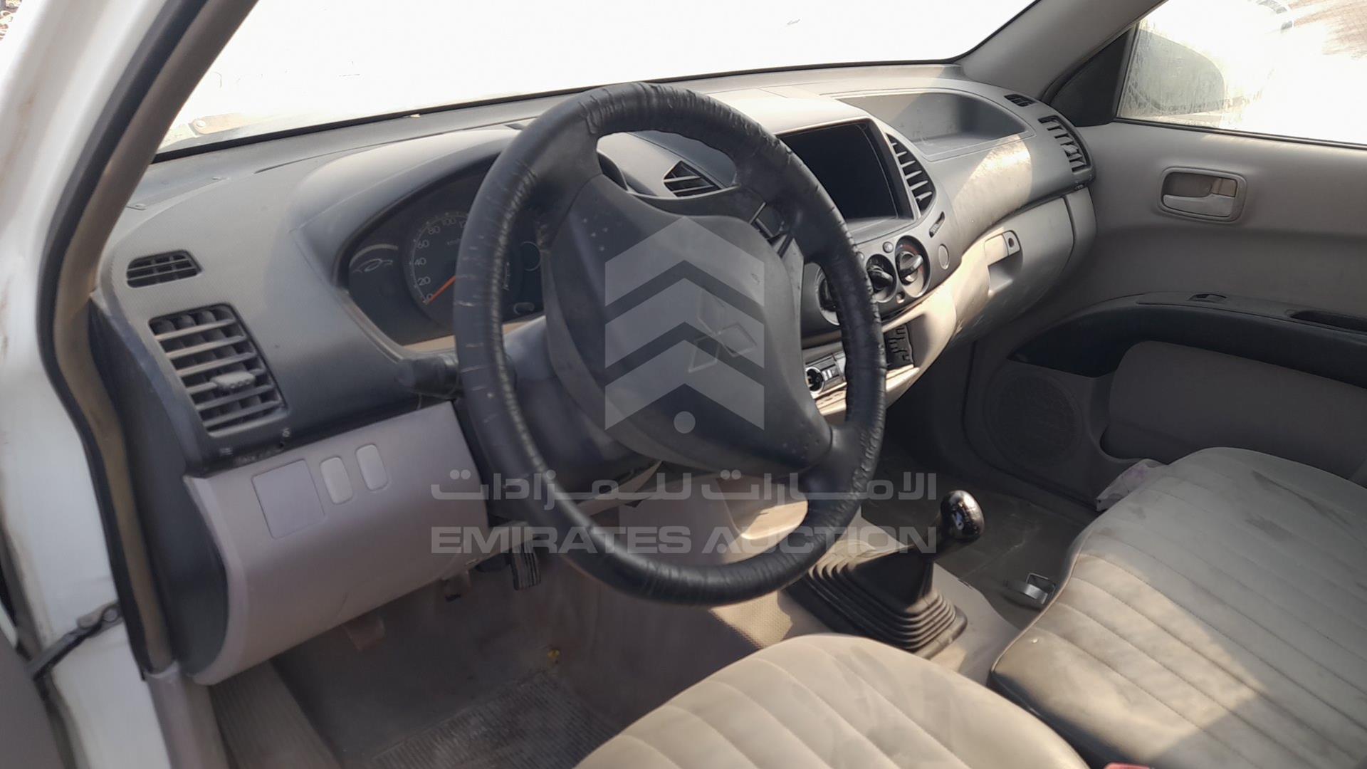 2007 MITSUBISHI L 200 VIN: MMBJNKA507D071000