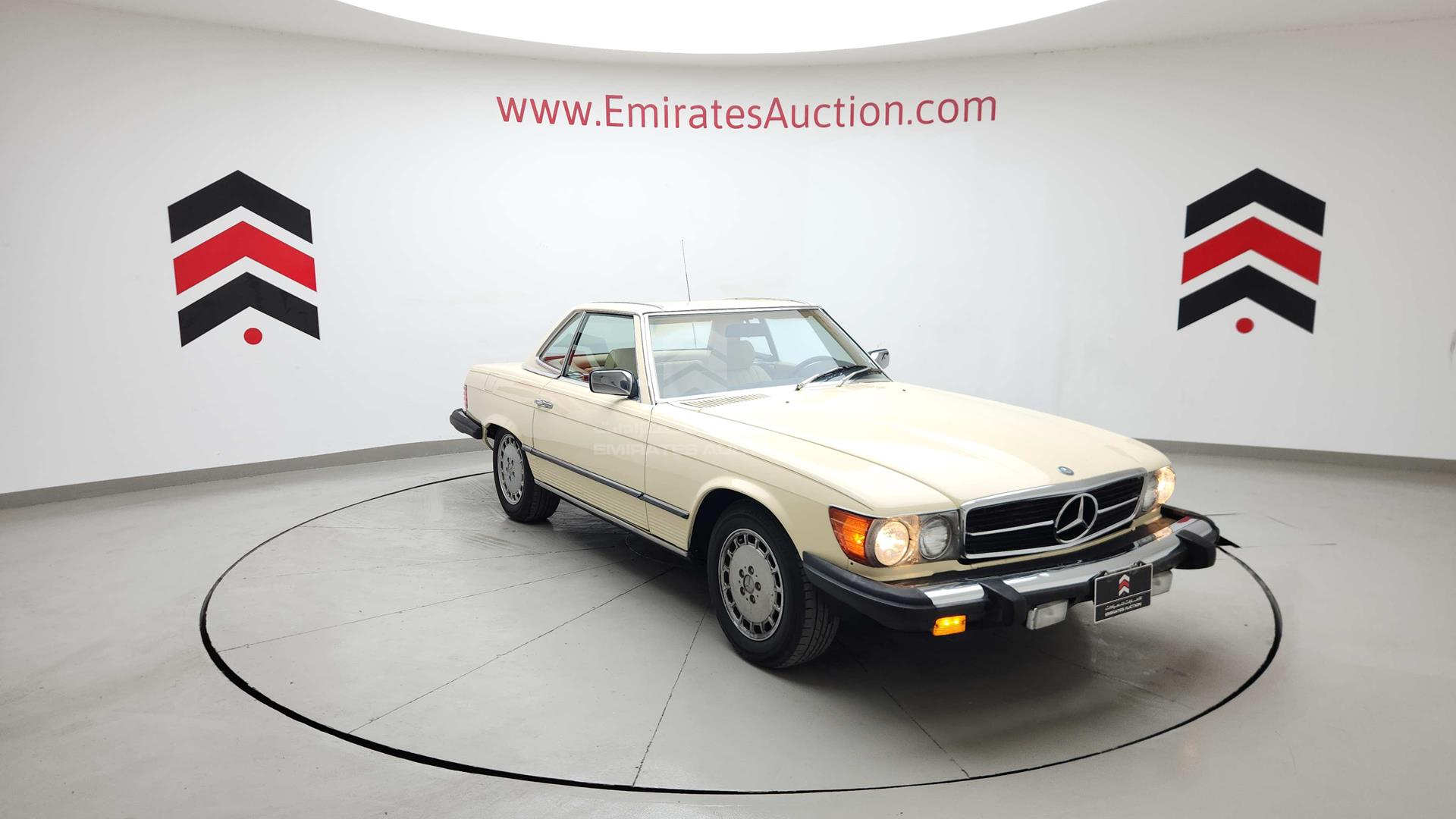 1981 MERCEDES SL 380 VIN: WDBBA45A9BB002284