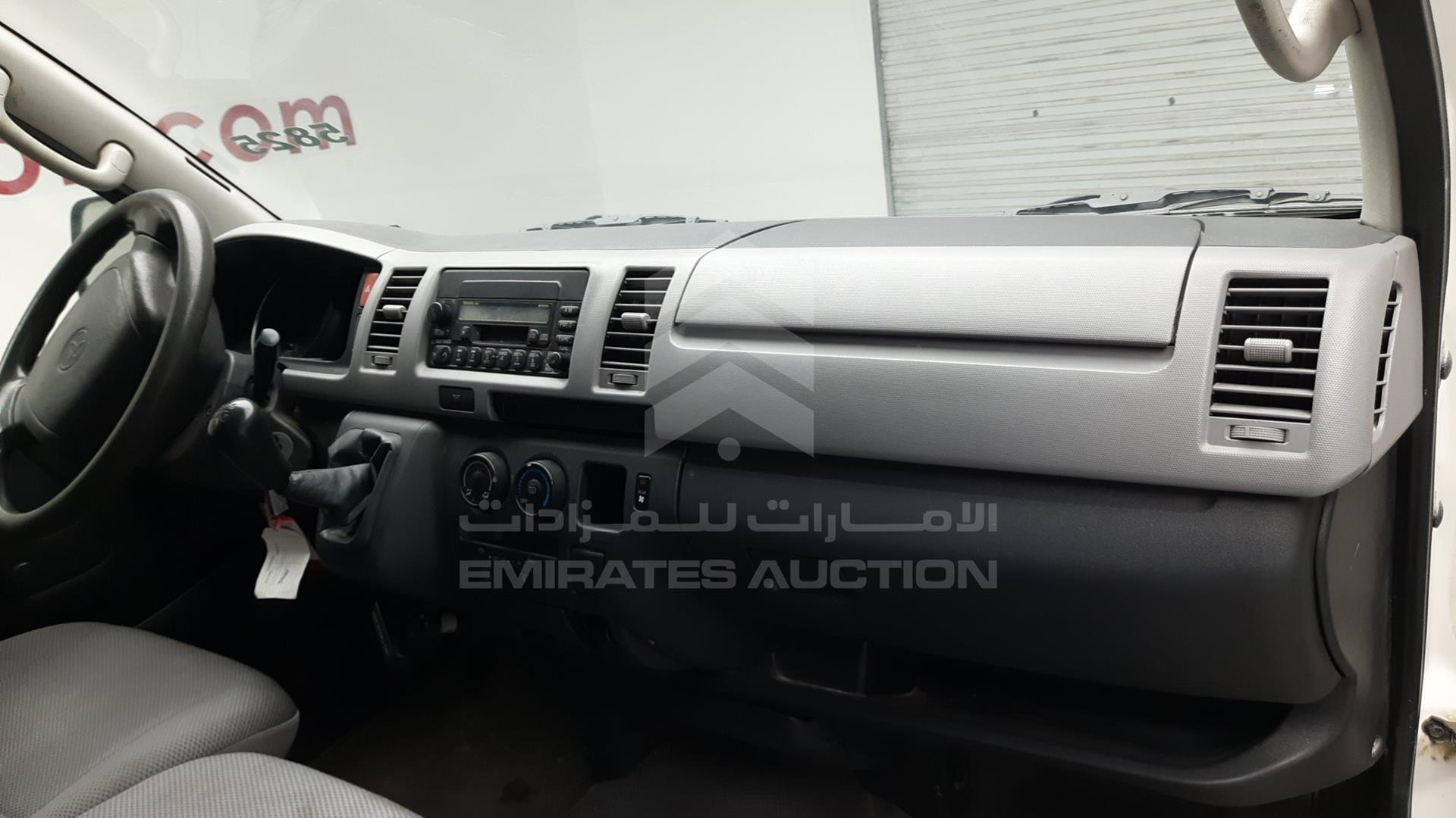 2007 TOYOTA HIACE VIN: JTGJX02P575007598