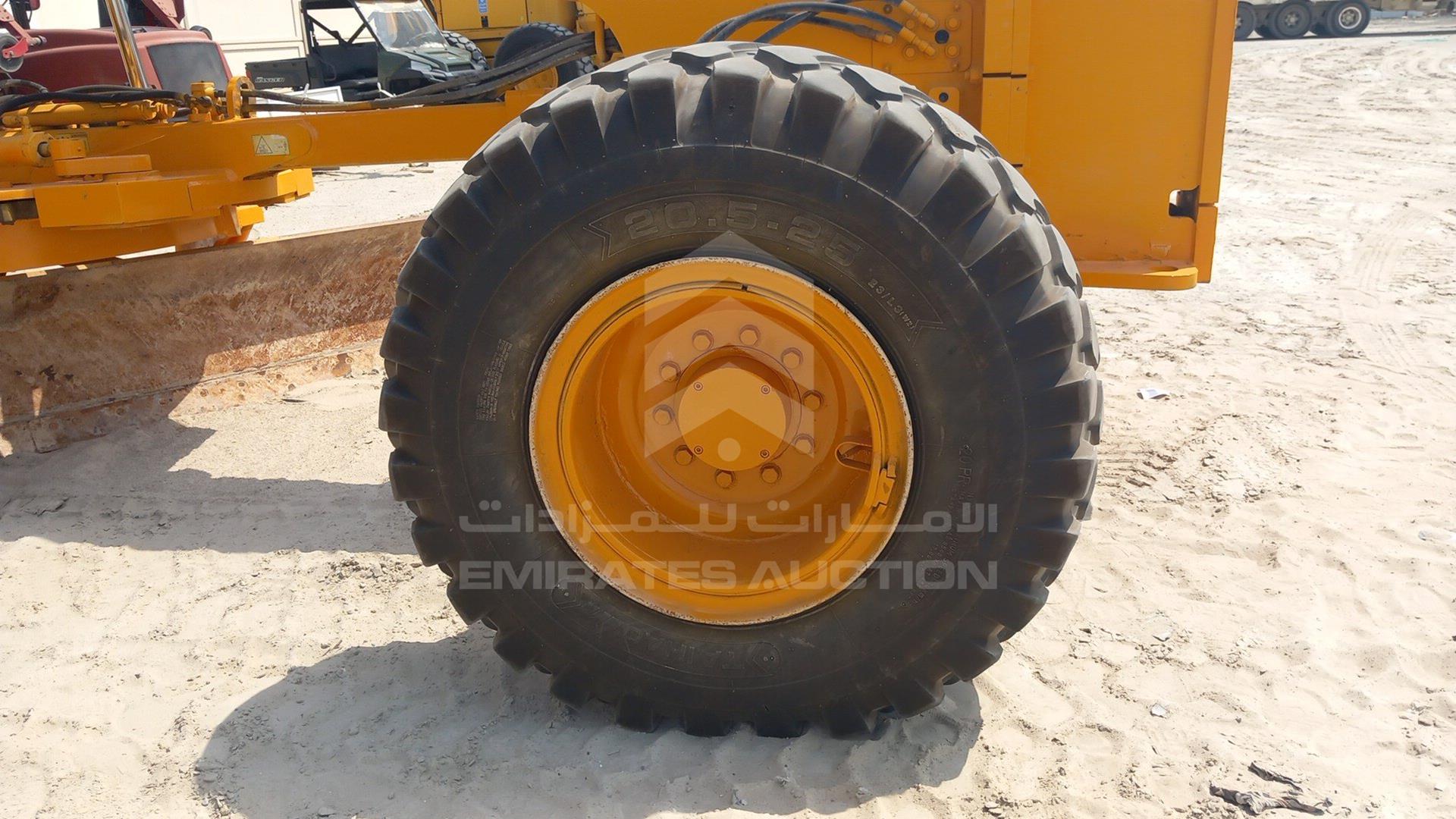 2015 VOLVO G990 VIN: VCE0G990V00508137