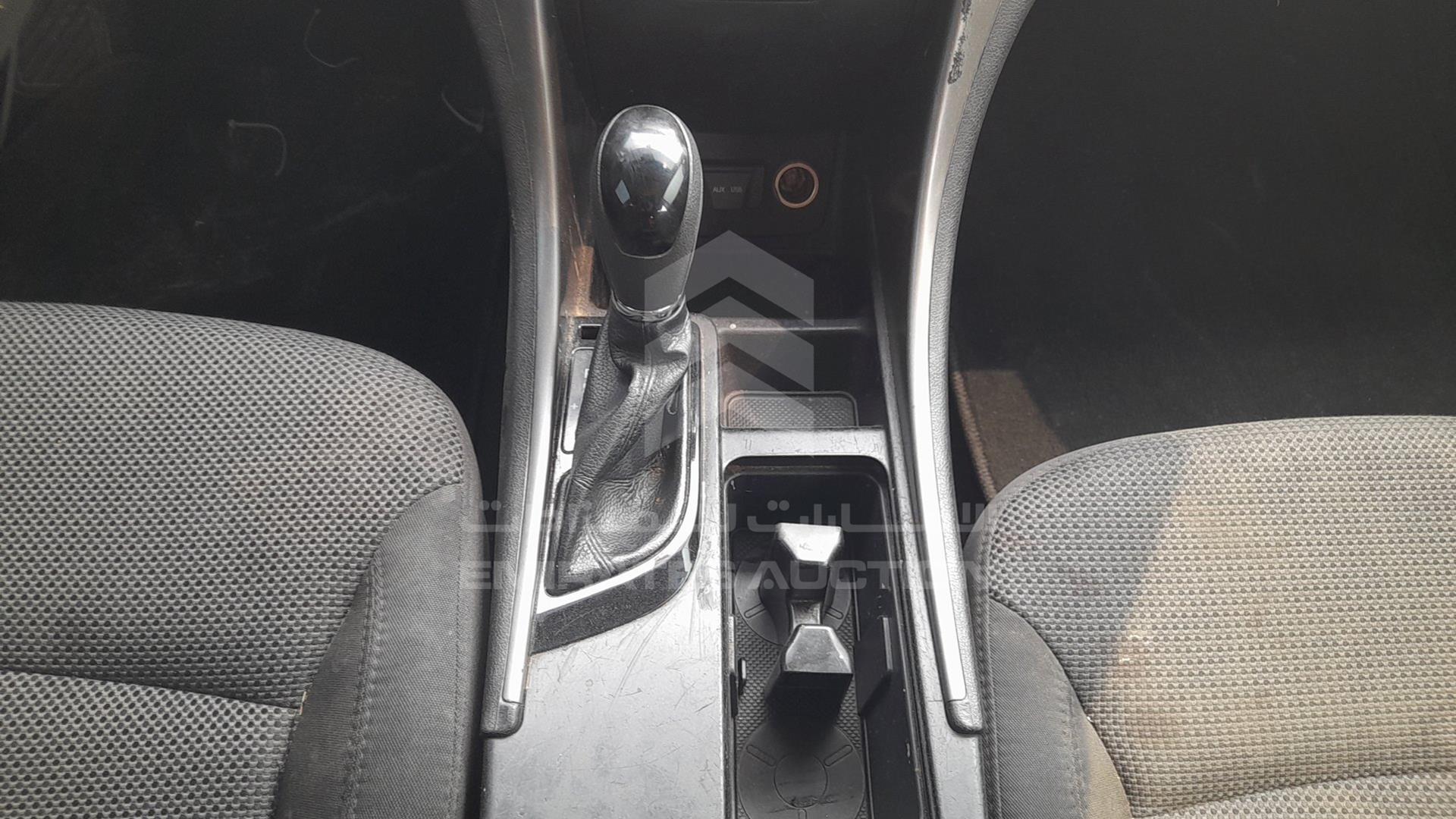 2014 HYUNDAI SONATA VIN: KMHEB41C7EA624987
