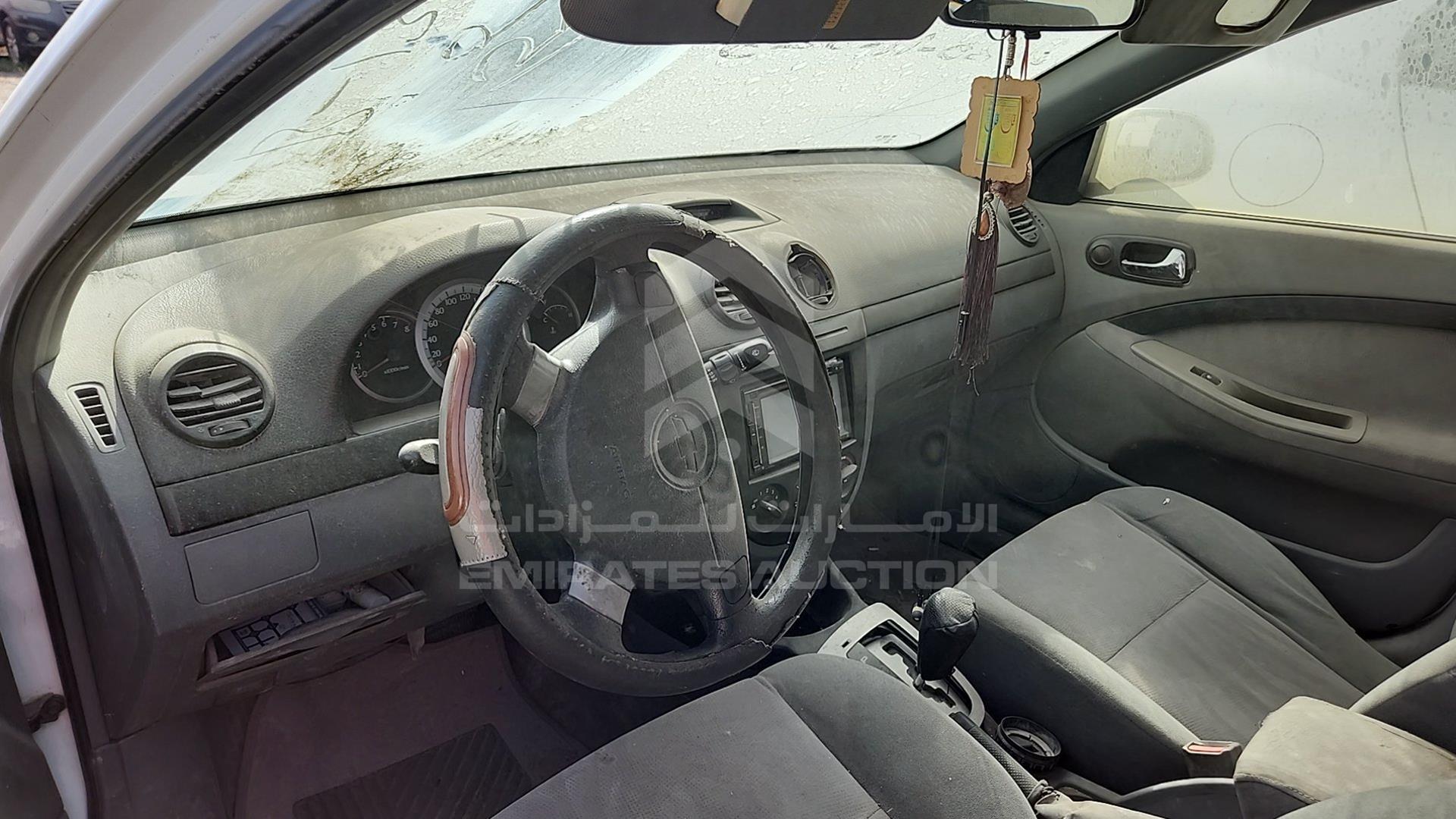 2009 CHEVROLET OPTRA VIN: KL1JJ82B09K073263