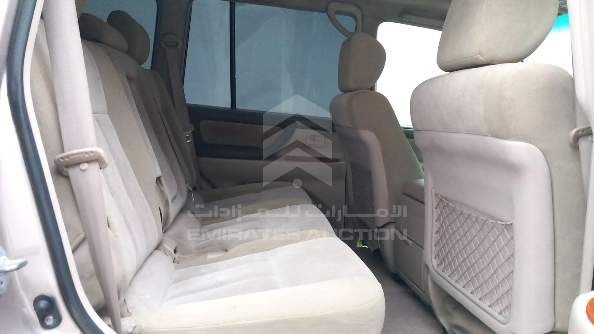 2006 TOYOTA LAND CRUISER VIN: JTEHT05J762085164