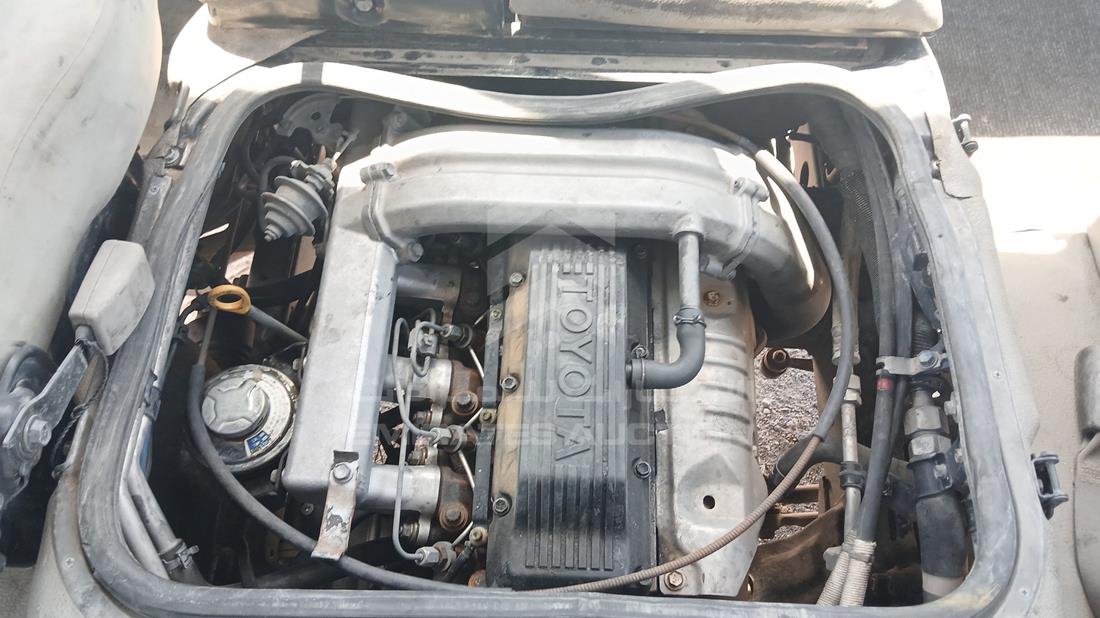 2012 Toyota Coaster — Engine Bay — Photo 34