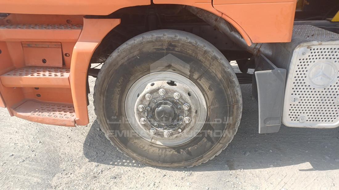 مرسيدس 1840 1998 — الإطار الأمامي الأيسر — صورة 43