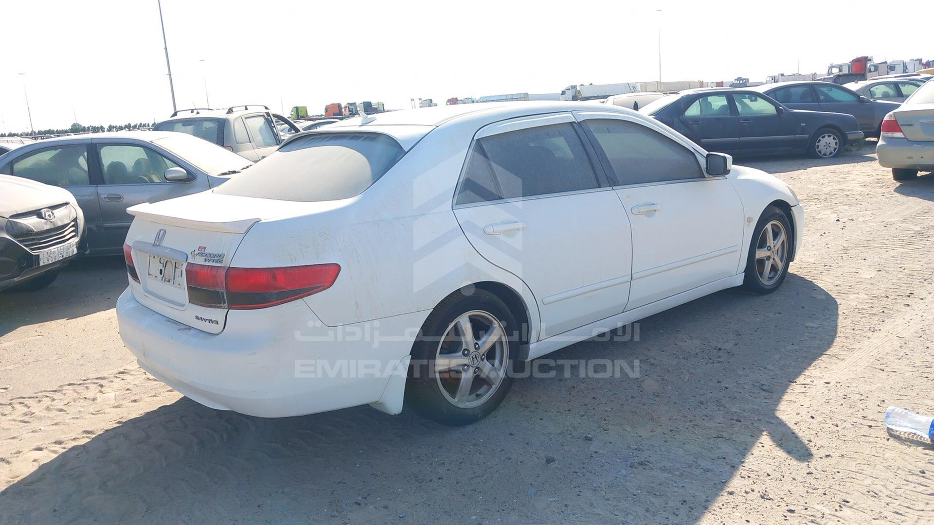 2004 HONDA ACCORD VIN: JHMCM56704C403479