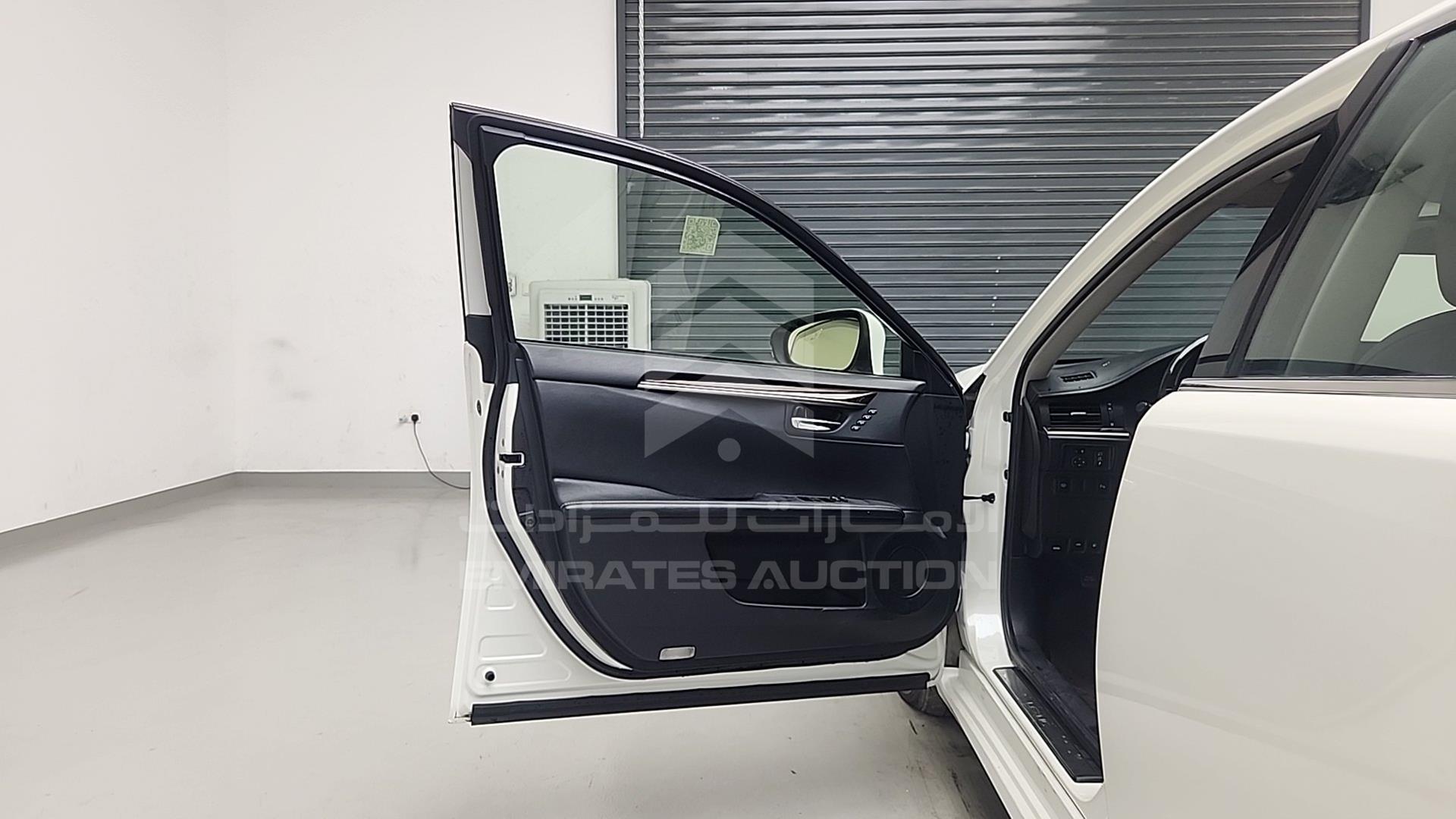 2014 LEXUS ES 350 VIN: JTHBK1GG8E2098152