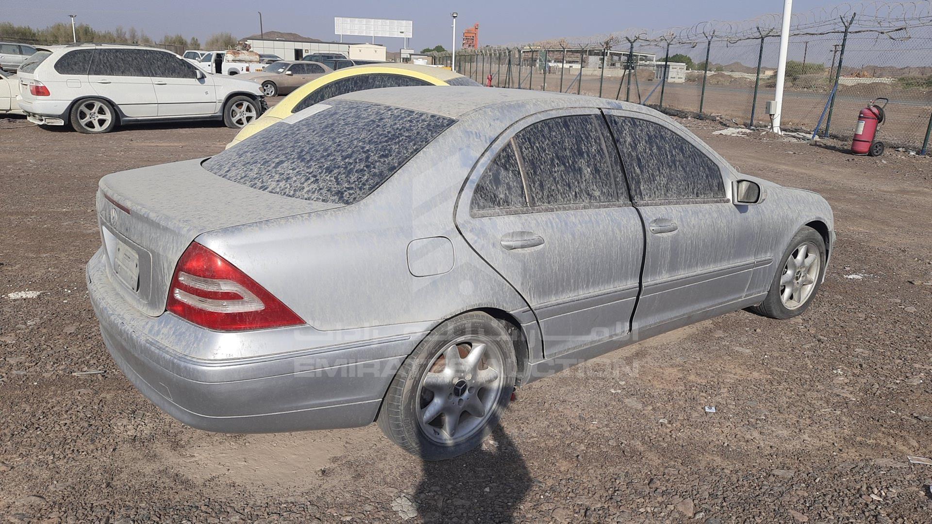 2001 MERCEDES C 240 VIN: WDB2030611F021447