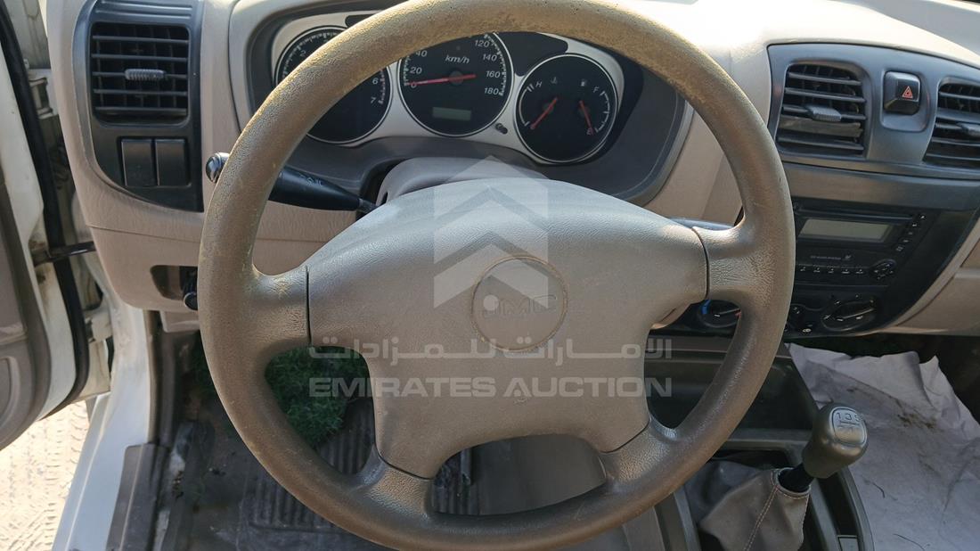 جيه ام سي Pick Up 2016 — التحكمات في عجلة القيادة — صورة 14